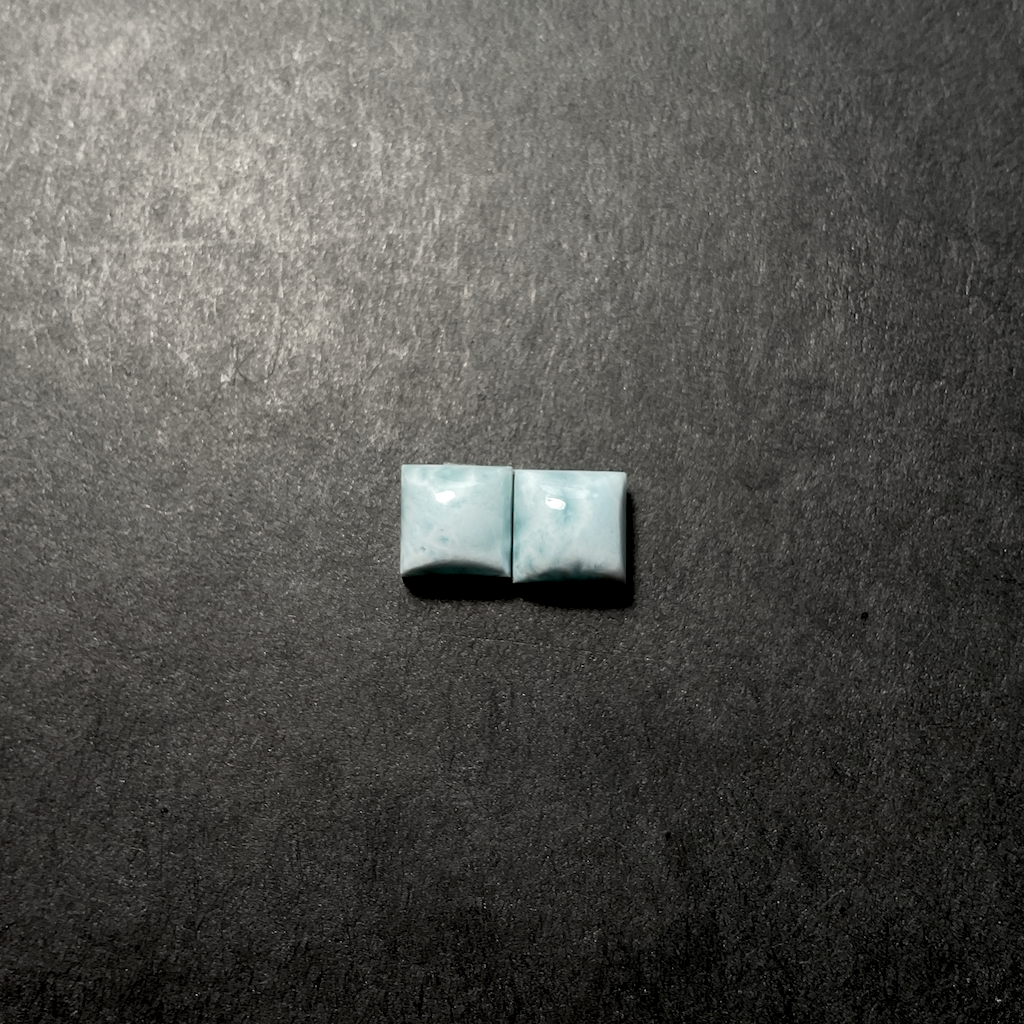 Larimar Calibré Carré 8x8mm (Paire)
