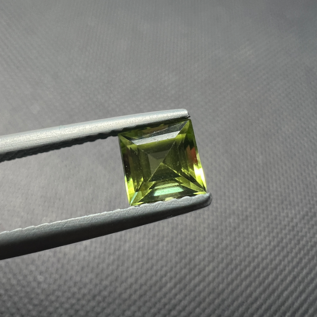 Tourmaline 5x5x3.5mm