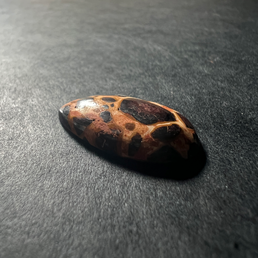 Bauxite 23x13x4mm – Image 2