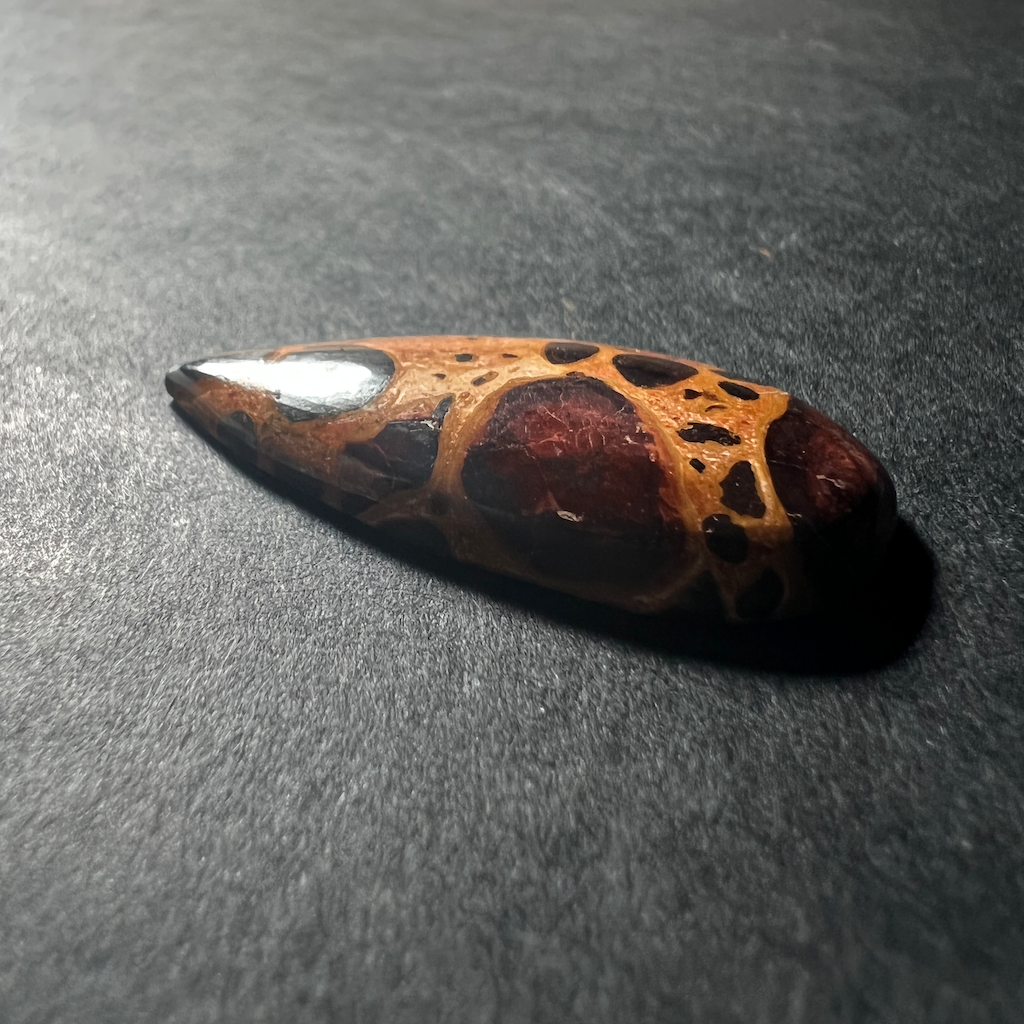 Bauxite 34x17x4mm – Image 2