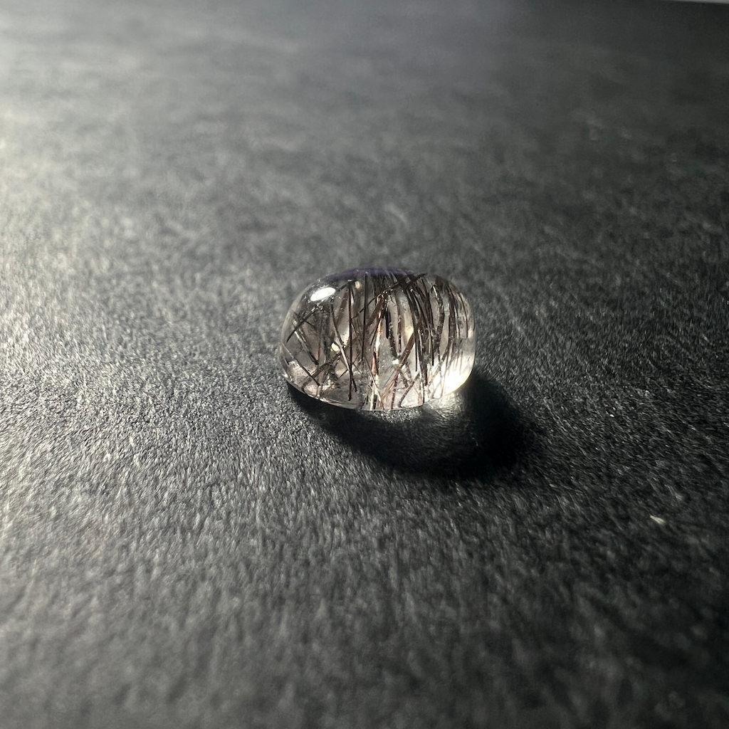 Quartz à inclusions de Tourmaline 8x6x4mm – Image 2