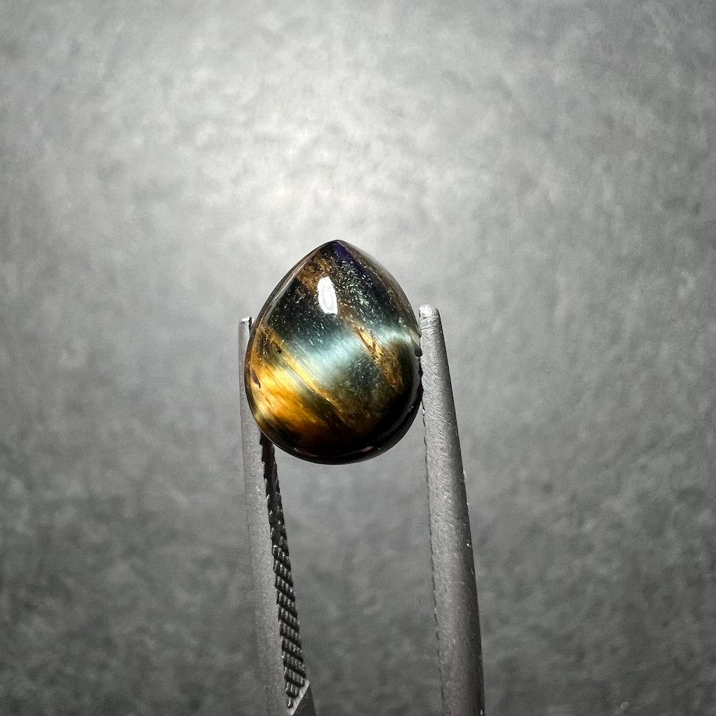 Œil de Faucon Multicolore Calibré Poire 10x8mm