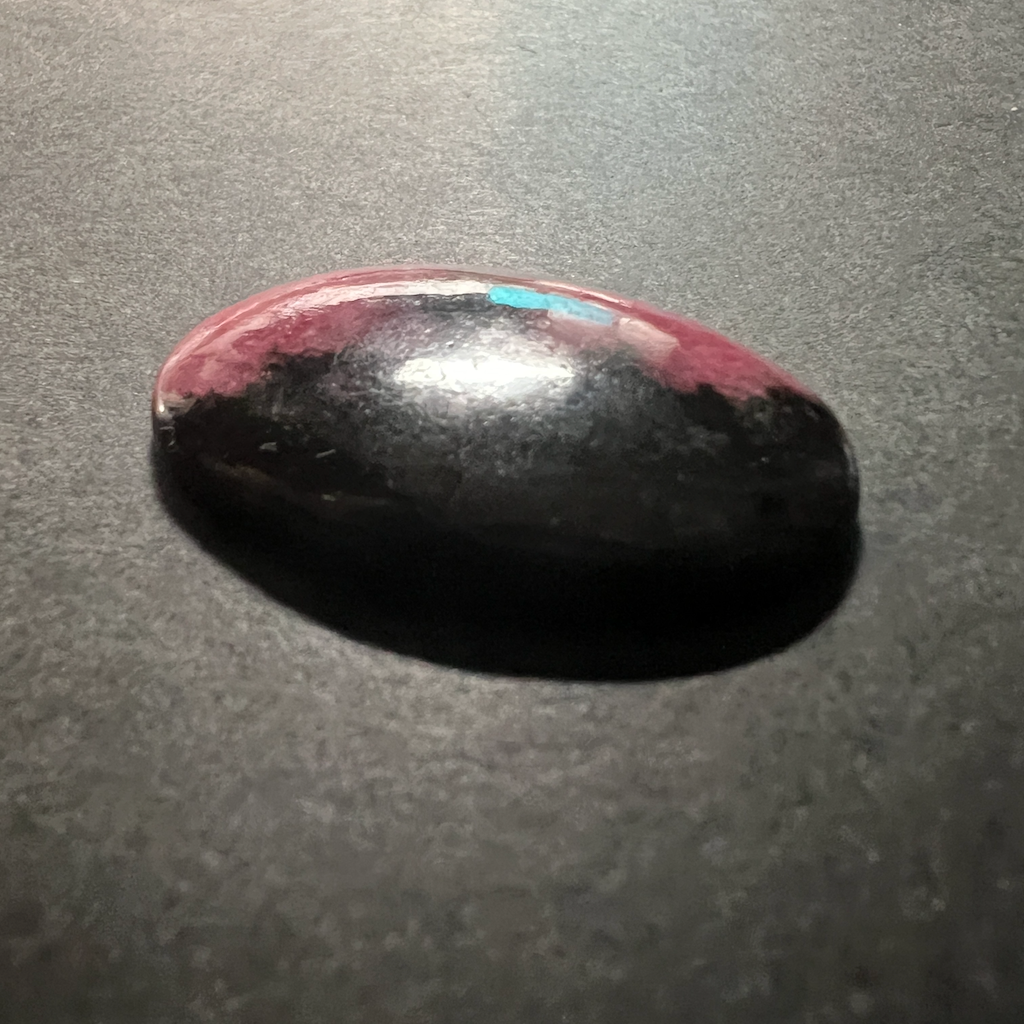 Rhodonite 37x22x6mm – Image 2