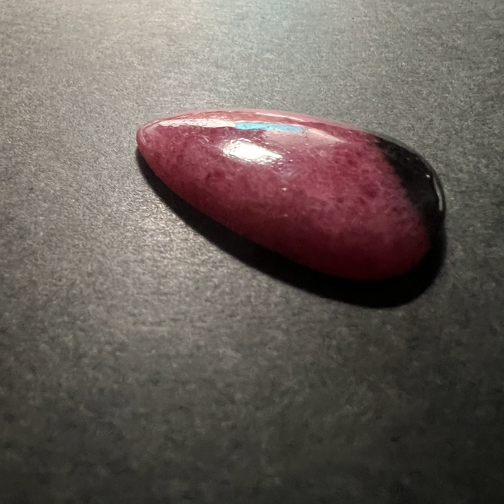 Rhodonite 35x22x6mm – Image 2