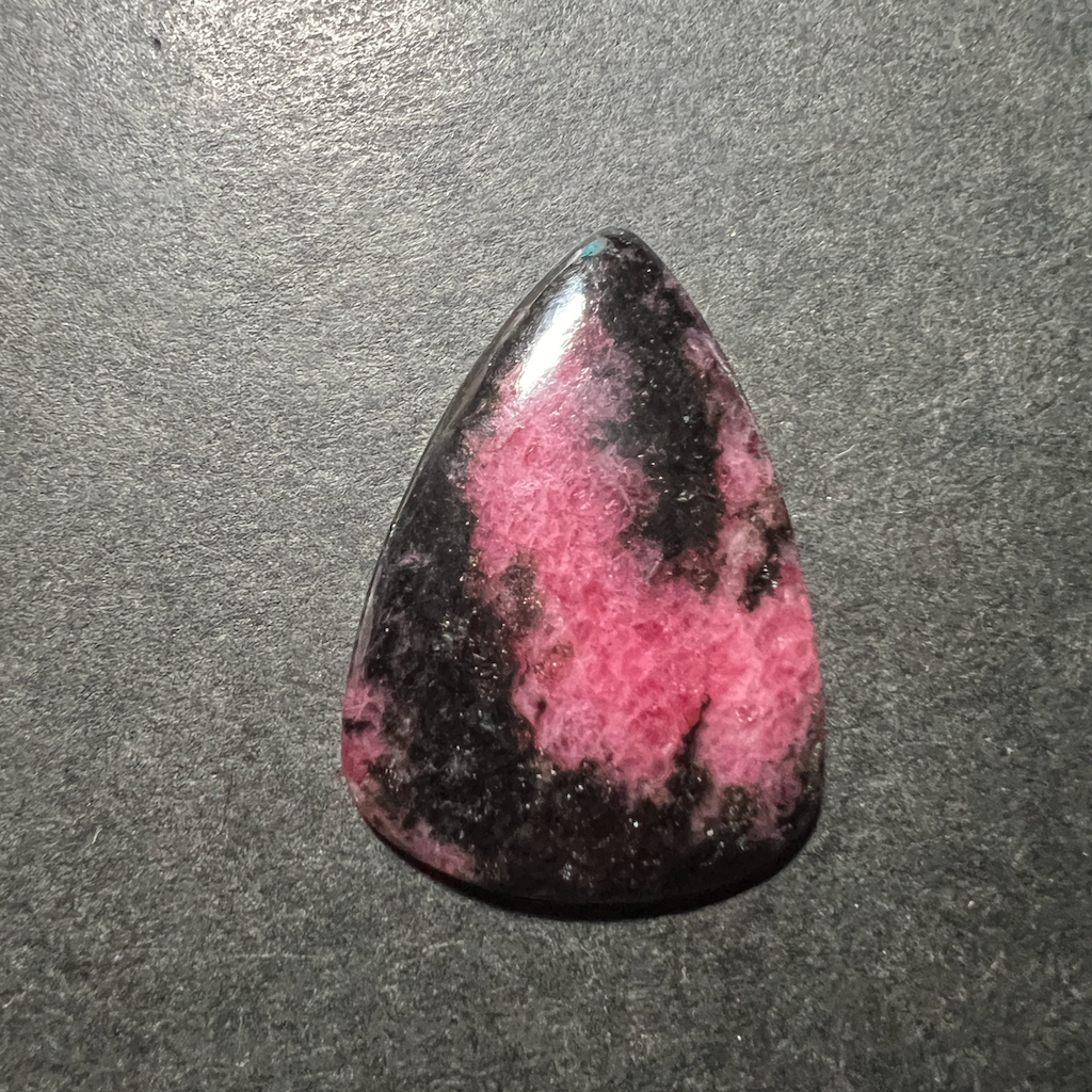 Rhodonite 35x25x5mm