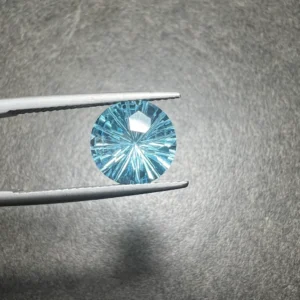 Topaze Swiss Blue Fancy-cut calibrée rond 10mm