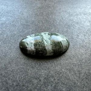 Chrysotile sur Serpentine 26x15x5mm