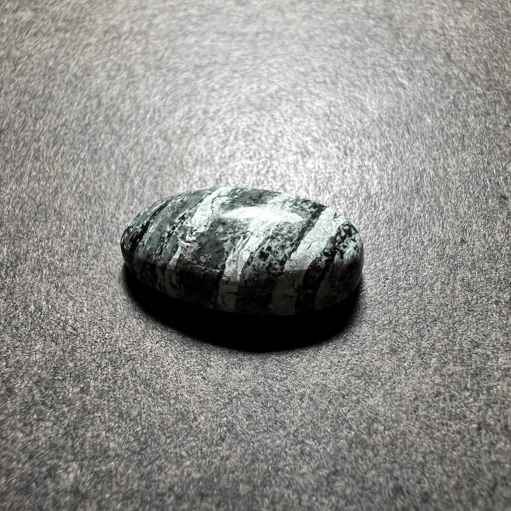 Chrysotile sur Serpentine 21x11x6mm – Image 2