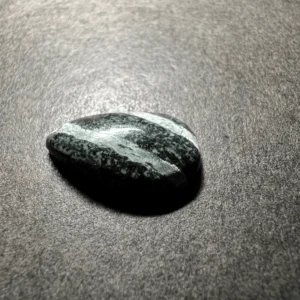Chrysotile sur Serpentine 21x15x4.5mm