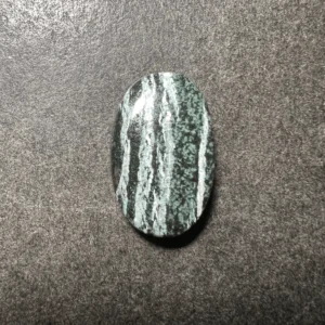 Chrysotile sur Serpentine 24x16x6.5mm