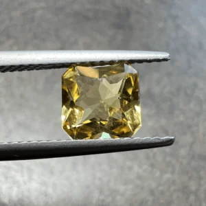 Héliodore Carré 8x8mm (Brésil)